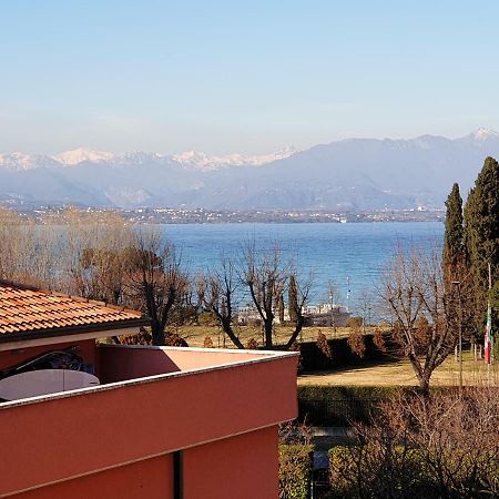 Sun Lake Apartments Desenzano del Garda Eksteriør billede