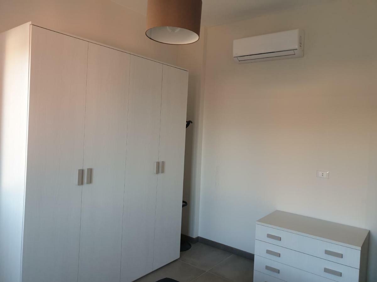 Sun Lake Apartments Desenzano del Garda Eksteriør billede