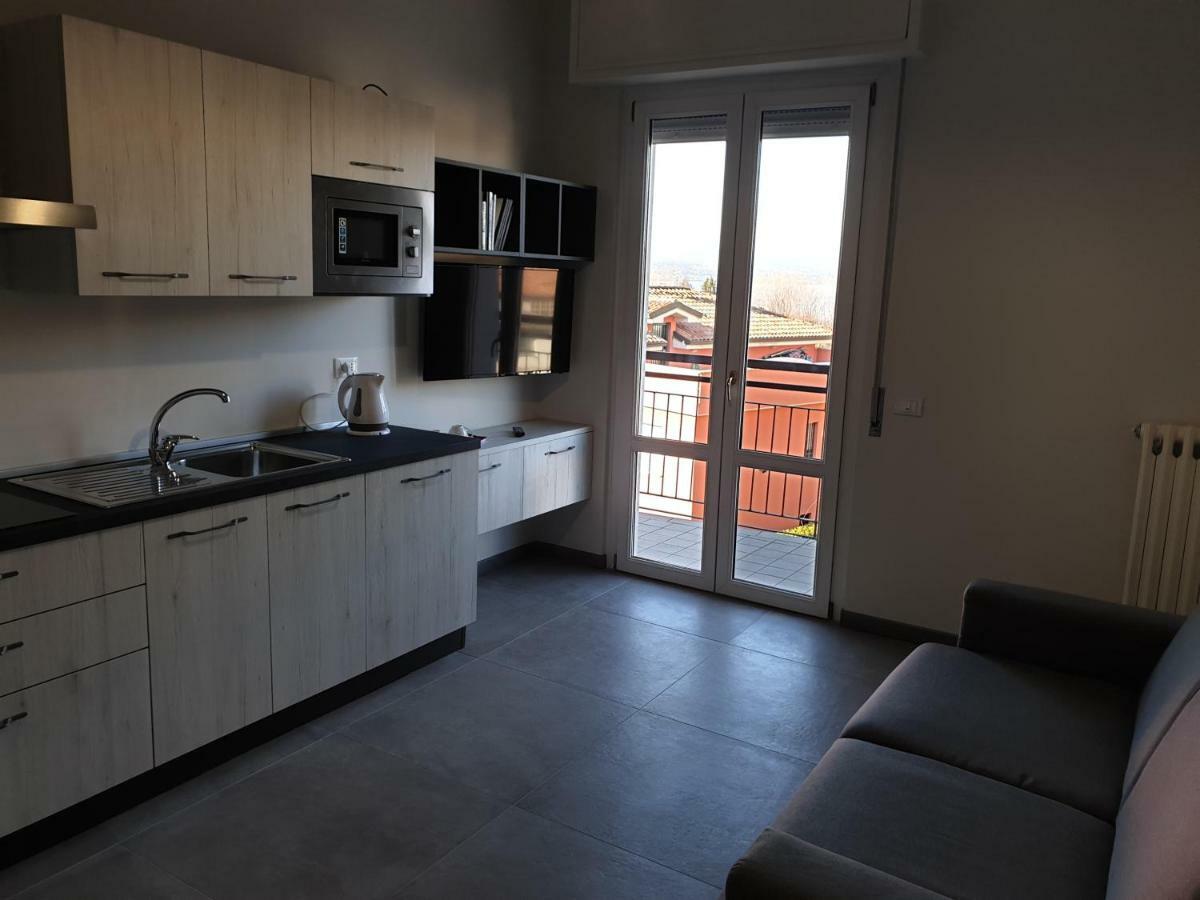 Sun Lake Apartments Desenzano del Garda Eksteriør billede